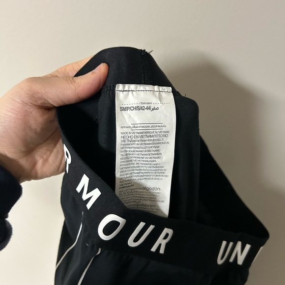 Under Armour Favourite Graphic Leggings - Picture 3 of 3